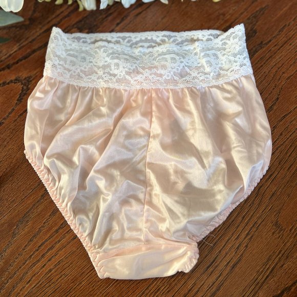 Dior Vintage High Waisted Pink & White Monogram Top Panties NWT Size 4 - Picture 5 of 10